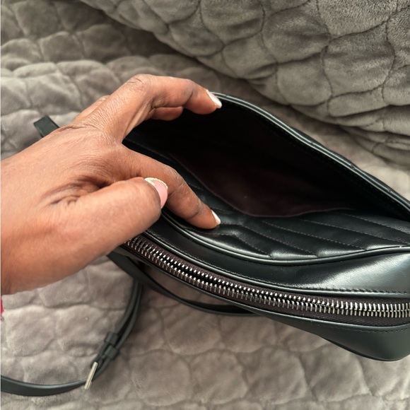 YSL pocket book practically brand new. used twice. No blemishes. - Picture 4 of 5